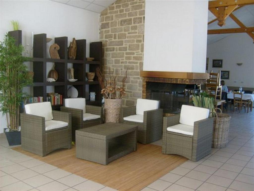 La Lande Du Moulin Hotel Sulniac Exterior photo